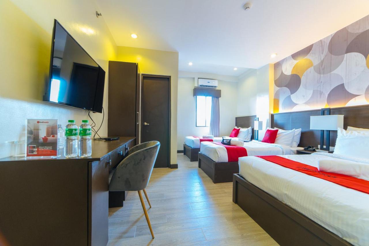 Hotel Reddoorz Premium @ Sta Rosa Tagaytay Road Silang Exterior foto