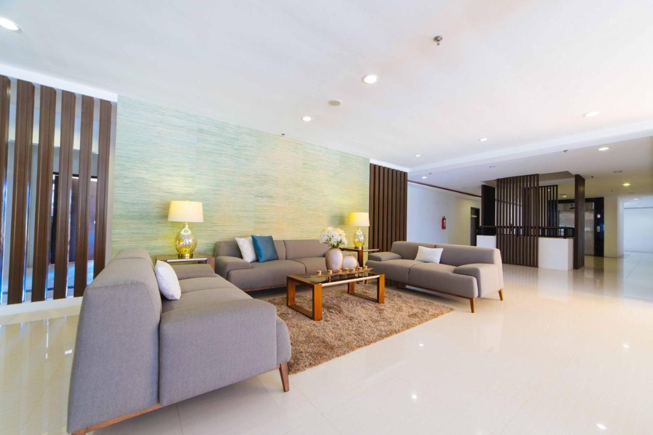 Hotel Reddoorz Premium @ Sta Rosa Tagaytay Road Silang Exterior foto