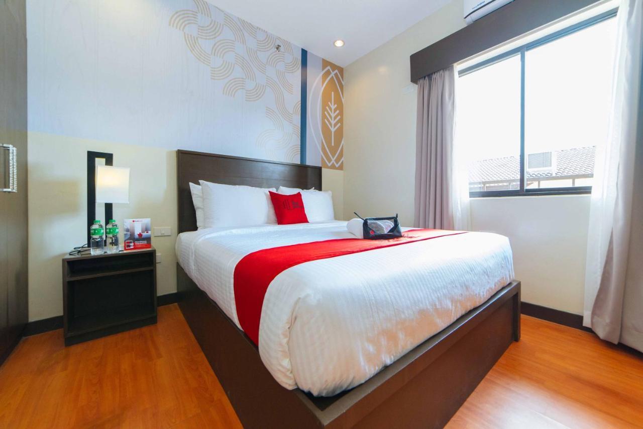 Hotel Reddoorz Premium @ Sta Rosa Tagaytay Road Silang Exterior foto