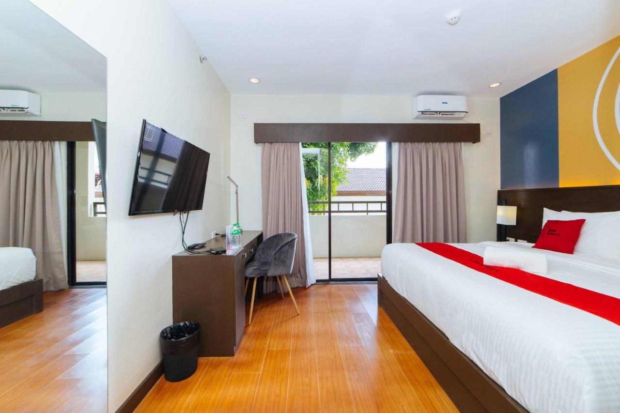 Hotel Reddoorz Premium @ Sta Rosa Tagaytay Road Silang Exterior foto